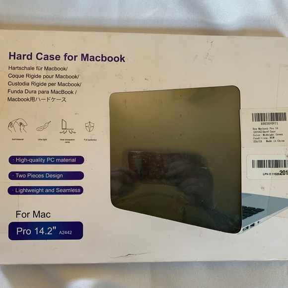 🎉Host Pick🎉 NIB! Hard Case for MacBook Pro 14.2” in Midnight Green!